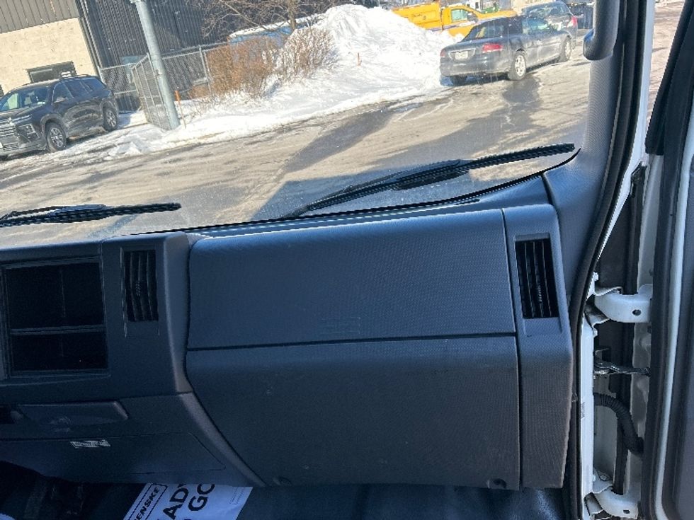 Light Duty Box Truck-Light and Medium Duty Trucks-Isuzu-2021-NPR EFI-Albany-NY-65,380\n\t\tmiles-$ 40,500 - Image 21