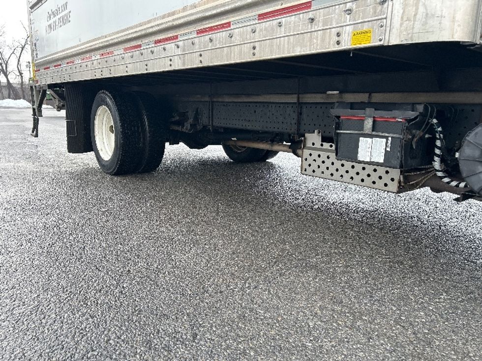 Light Duty Box Truck-Light and Medium Duty Trucks-Isuzu-2021-NPR EFI-Albany-NY-84,185\n\t\tmiles-$ 38,500 - Image 14