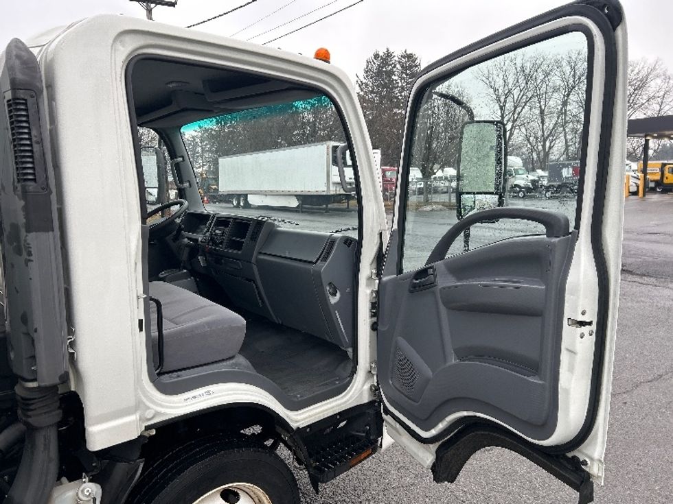 Light Duty Box Truck-Light and Medium Duty Trucks-Isuzu-2021-NPR EFI-Albany-NY-84,185\n\t\tmiles-$ 38,500 - Image 20