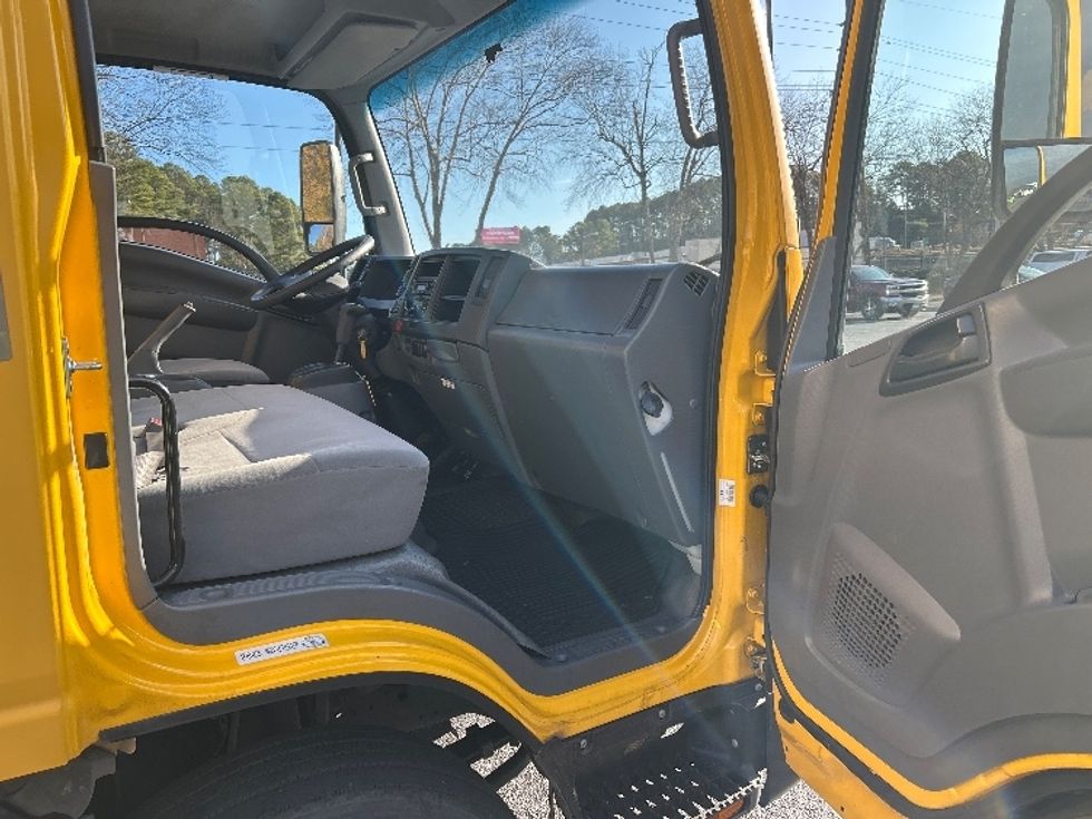 Light Duty Box Truck-Light and Medium Duty Trucks-Isuzu-2021-NPR EFI-Atlanta-GA-104,695\n\t\tmiles-$ 37,500 - Image 20