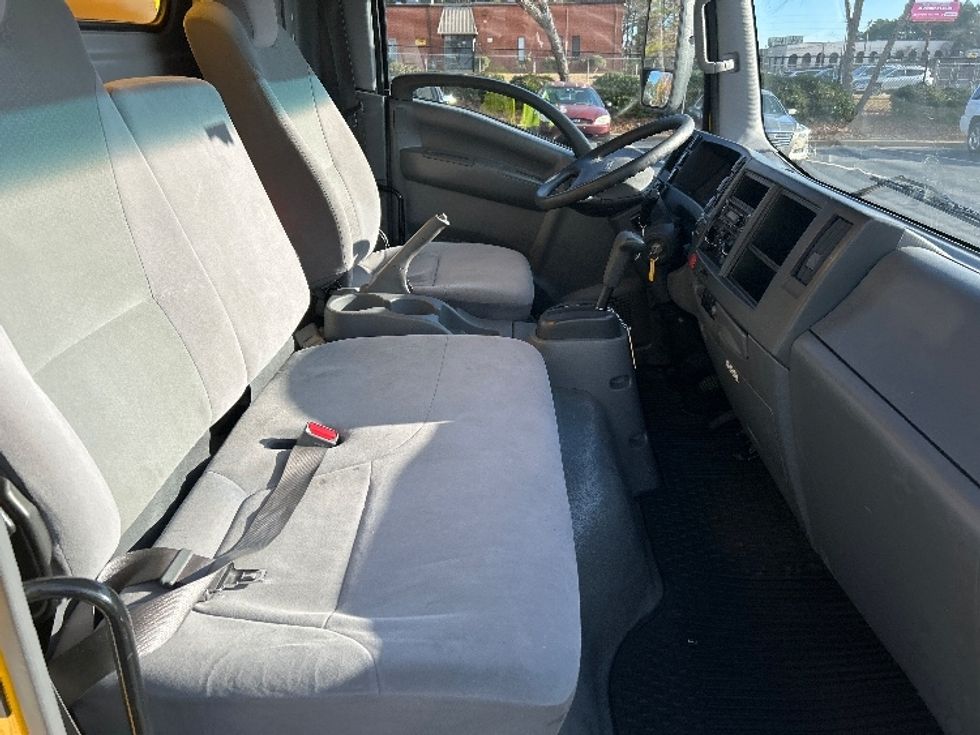 Light Duty Box Truck-Light and Medium Duty Trucks-Isuzu-2021-NPR EFI-Atlanta-GA-104,695\n\t\tmiles-$ 37,500 - Image 22