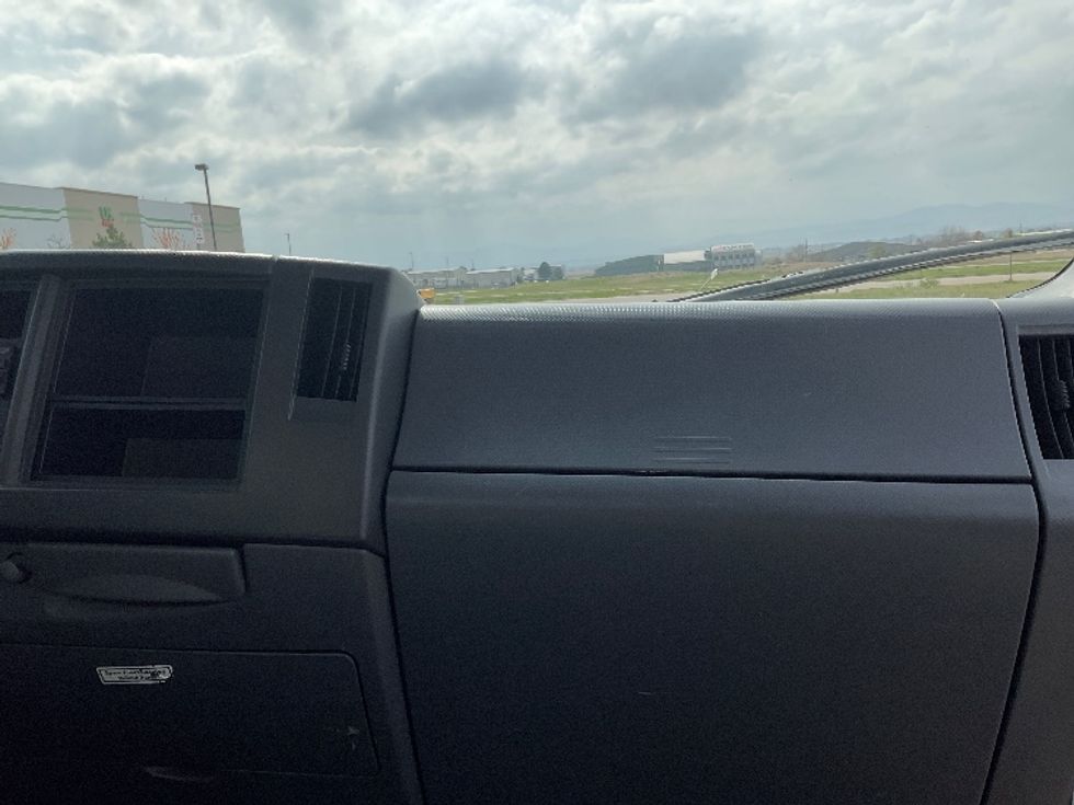 Light Duty Box Truck-Light and Medium Duty Trucks-Isuzu-2021-NPR EFI-Aurora-CO-73,506\n\t\tmiles-$ 45,250 - Image 21