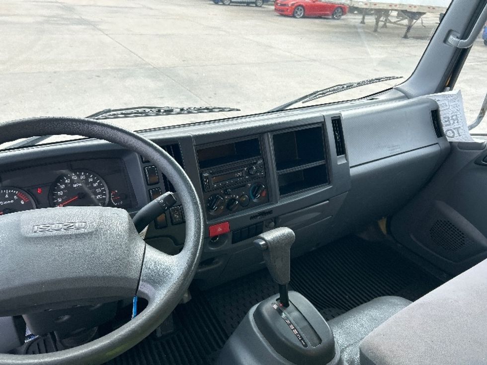 Light Duty Box Truck-Light and Medium Duty Trucks-Isuzu-2021-NPR EFI-Baton Rouge-LA-104,615\n\t\tmiles-$ 37,500 - Image 17