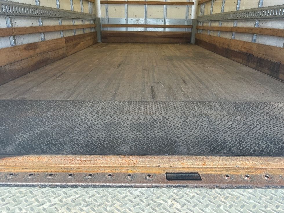 Light Duty Box Truck-Light and Medium Duty Trucks-Isuzu-2021-NPR EFI-Baton Rouge-LA-90,812\n\t\tmiles-$ 41,750 - Image 10