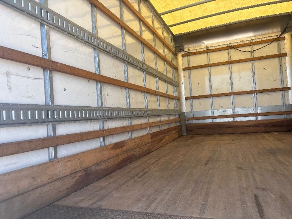 Light Duty Box Truck-Light and Medium Duty Trucks-Isuzu-2021-NPR EFI-Baton Rouge-LA-90,812\n\t\tmiles-$ 41,750 - Image 11