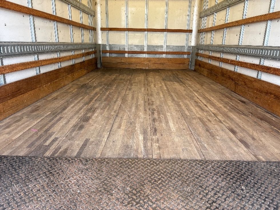 Light Duty Box Truck-Light and Medium Duty Trucks-Isuzu-2021-NPR EFI-Beaumont-TX-57,311\n\t\tmiles-$ 44,000 - Image 10