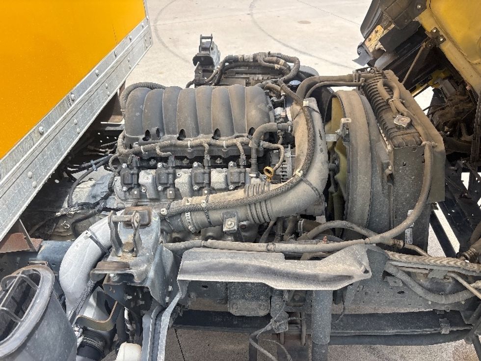 Light Duty Box Truck-Light and Medium Duty Trucks-Isuzu-2021-NPR EFI-Beaumont-TX-57,311\n\t\tmiles-$ 44,000 - Image 22