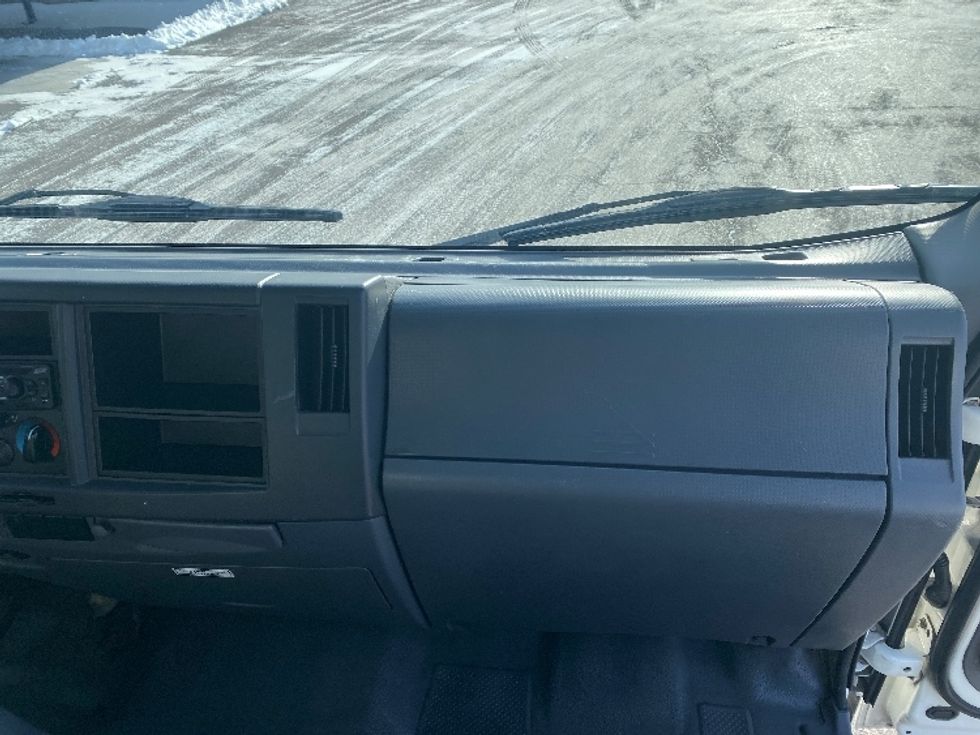 Light Duty Box Truck-Light and Medium Duty Trucks-Isuzu-2021-NPR EFI-Binghamton-NY-100,909\n\t\tmiles-$ 36,750 - Image 21