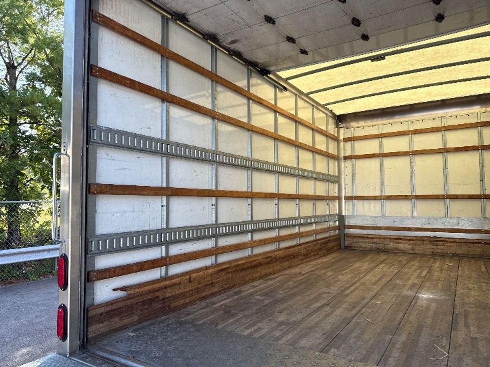 Light Duty Box Truck-Light and Medium Duty Trucks-Isuzu-2021-NPR EFI-Blountville-TN-115,445\n\t\tmiles-$ 36,250 - Image 11