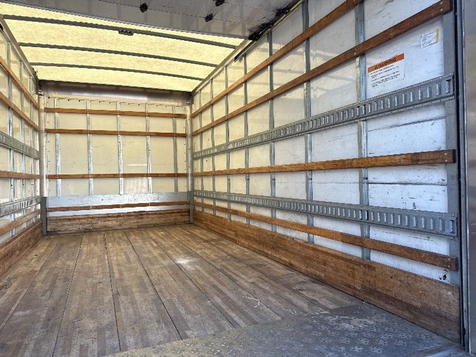 Light Duty Box Truck-Light and Medium Duty Trucks-Isuzu-2021-NPR EFI-Blountville-TN-115,445\n\t\tmiles-$ 36,250 - Image 12