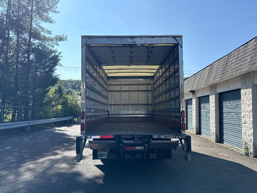 Light Duty Box Truck-Light and Medium Duty Trucks-Isuzu-2021-NPR EFI-Blountville-TN-115,445\n\t\tmiles-$ 36,250 - Image 8