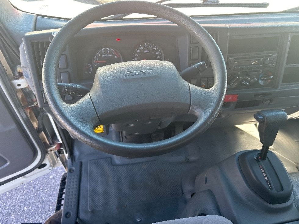 Light Duty Box Truck-Light and Medium Duty Trucks-Isuzu-2021-NPR EFI-Blountville-TN-127,448\n\t\tmiles-$ 36,500 - Image 18