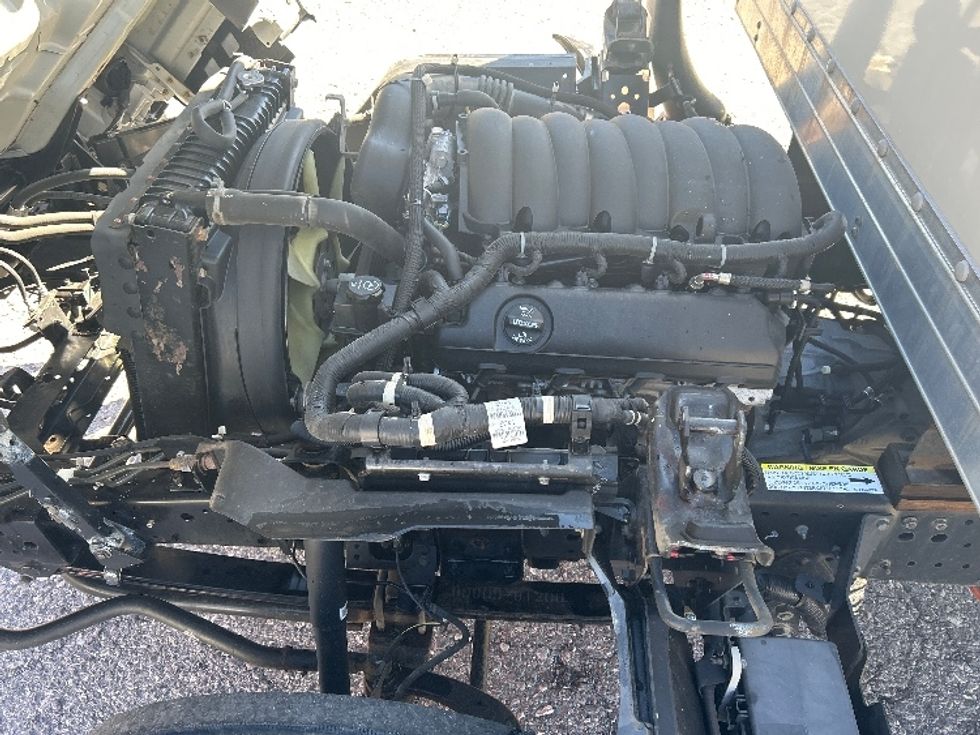 Light Duty Box Truck-Light and Medium Duty Trucks-Isuzu-2021-NPR EFI-Blountville-TN-127,448\n\t\tmiles-$ 36,500 - Image 24