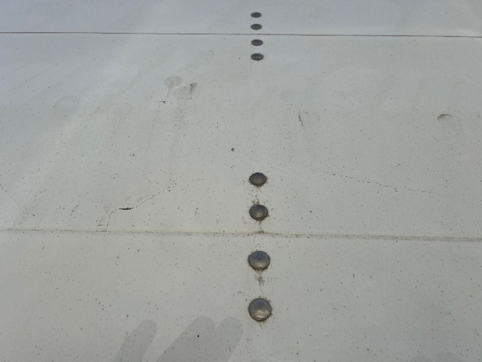 Light Duty Box Truck-Light and Medium Duty Trucks-Isuzu-2021-NPR EFI-Blountville-TN-127,448\n\t\tmiles-$ 36,500 - Image 29