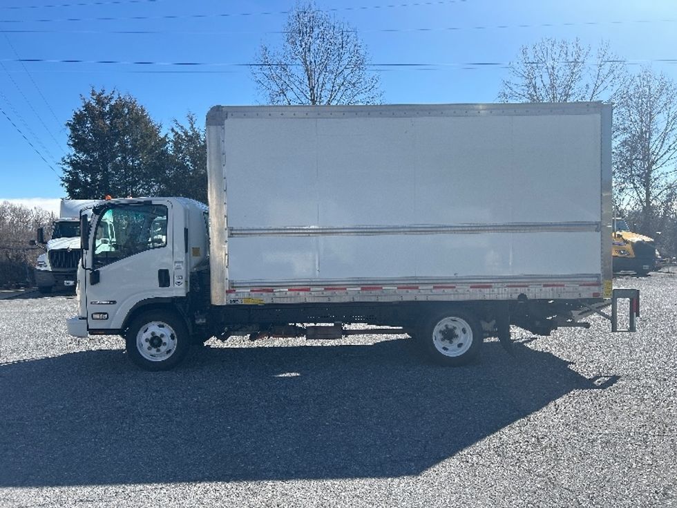 Light Duty Box Truck-Light and Medium Duty Trucks-Isuzu-2021-NPR EFI-Blountville-TN-127,448\n\t\tmiles-$ 36,500 - Image 4