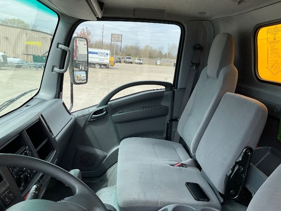 Light Duty Box Truck-Light and Medium Duty Trucks-Isuzu-2021-NPR EFI-Bowling Green-KY-94,044\n\t\tmiles-$ 37,750 - Image 19