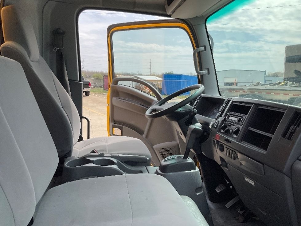 Light Duty Box Truck-Light and Medium Duty Trucks-Isuzu-2021-NPR EFI-Bowling Green-KY-94,044\n\t\tmiles-$ 37,750 - Image 22