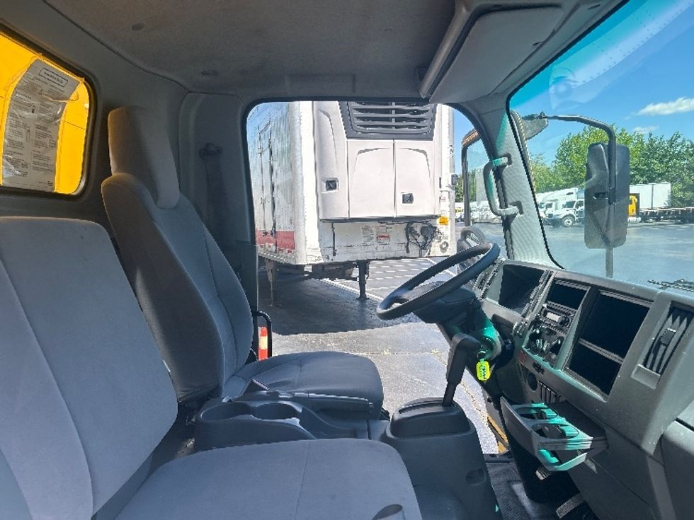 Light Duty Box Truck-Light and Medium Duty Trucks-Isuzu-2021-NPR EFI-Bowling Green-KY-97,110\n\t\tmiles-$ 36,250 - Image 22