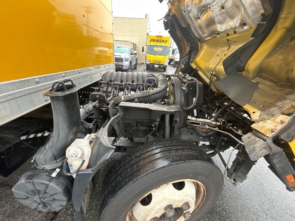 Light Duty Box Truck-Light and Medium Duty Trucks-Isuzu-2021-NPR EFI-Braintree-MA-112,197\n\t\tmiles-$ 33,750 - Image 22