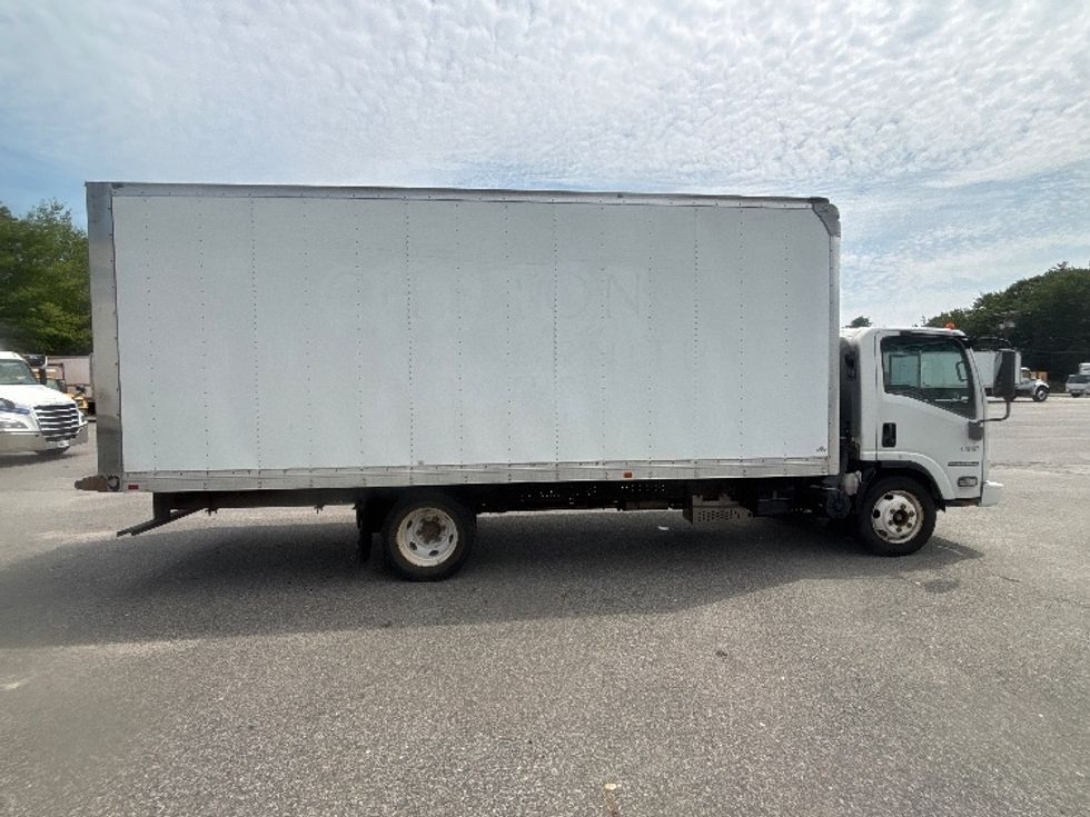 Light Duty Box Truck-Light and Medium Duty Trucks-Isuzu-2021-NPR EFI-Braintree-MA-156,075\n\t\tmiles-$ 28,500 - Image 14