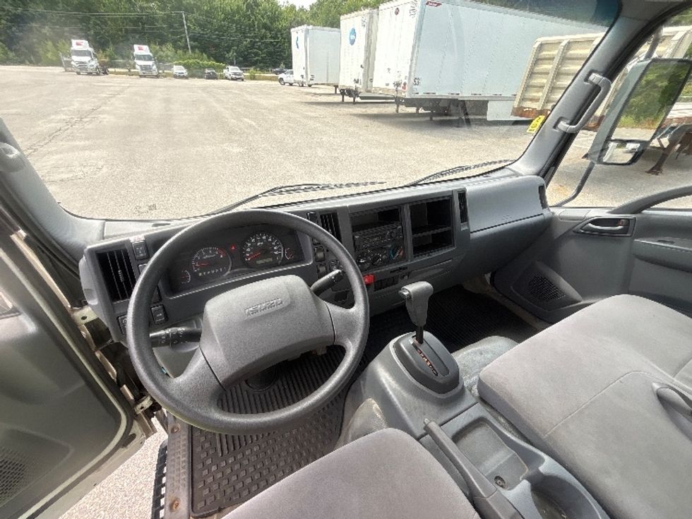 Light Duty Box Truck-Light and Medium Duty Trucks-Isuzu-2021-NPR EFI-Braintree-MA-156,075\n\t\tmiles-$ 28,500 - Image 17
