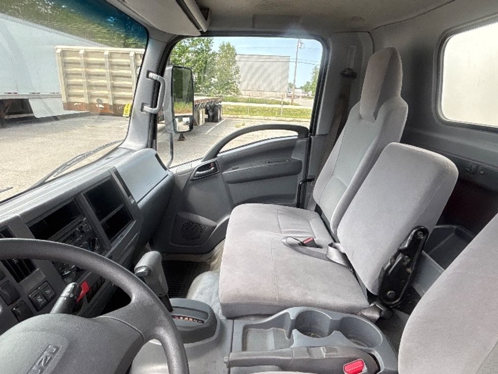Light Duty Box Truck-Light and Medium Duty Trucks-Isuzu-2021-NPR EFI-Braintree-MA-156,075\n\t\tmiles-$ 28,500 - Image 18