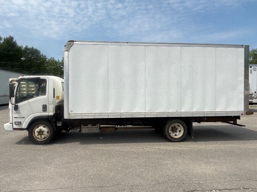 Light Duty Box Truck-Light and Medium Duty Trucks-Isuzu-2021-NPR EFI-Braintree-MA-156,075\n\t\tmiles-$ 28,500 - Image 4