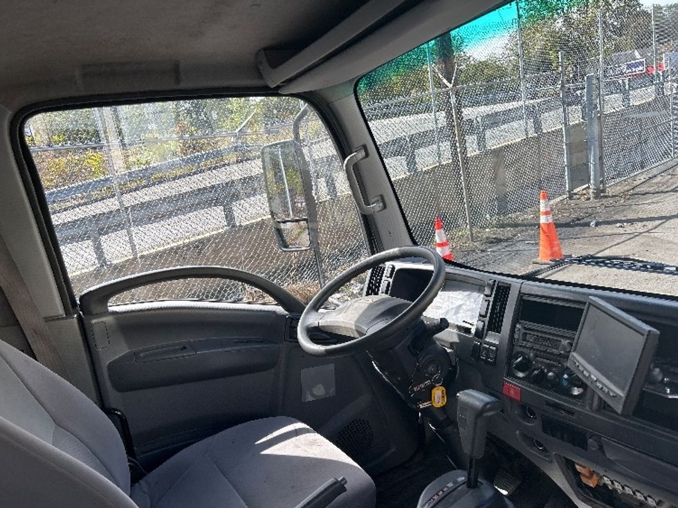 Light Duty Box Truck-Light and Medium Duty Trucks-Isuzu-2021-NPR EFI-Braintree-MA-57,785\n\t\tmiles-$ 42,250 - Image 22