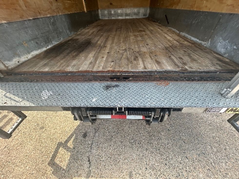Light Duty Box Truck-Light and Medium Duty Trucks-Isuzu-2021-NPR EFI-Braintree-MA-75,517\n\t\tmiles-$ 40,500 - Image 10