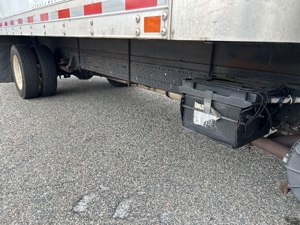 Light Duty Box Truck-Light and Medium Duty Trucks-Isuzu-2021-NPR EFI-Braintree-MA-75,517\n\t\tmiles-$ 40,500 - Image 14