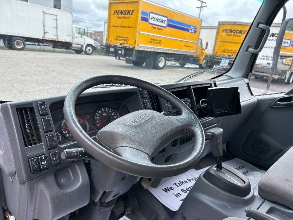 Light Duty Box Truck-Light and Medium Duty Trucks-Isuzu-2021-NPR EFI-Braintree-MA-75,517\n\t\tmiles-$ 40,500 - Image 17