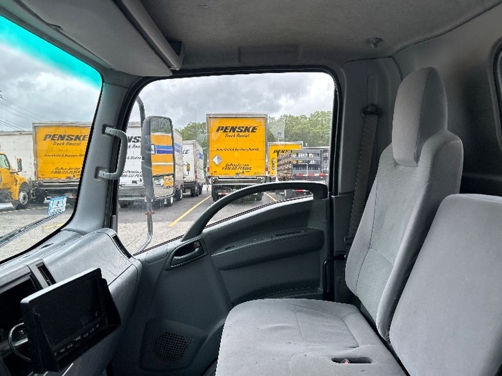 Light Duty Box Truck-Light and Medium Duty Trucks-Isuzu-2021-NPR EFI-Braintree-MA-75,517\n\t\tmiles-$ 40,500 - Image 19