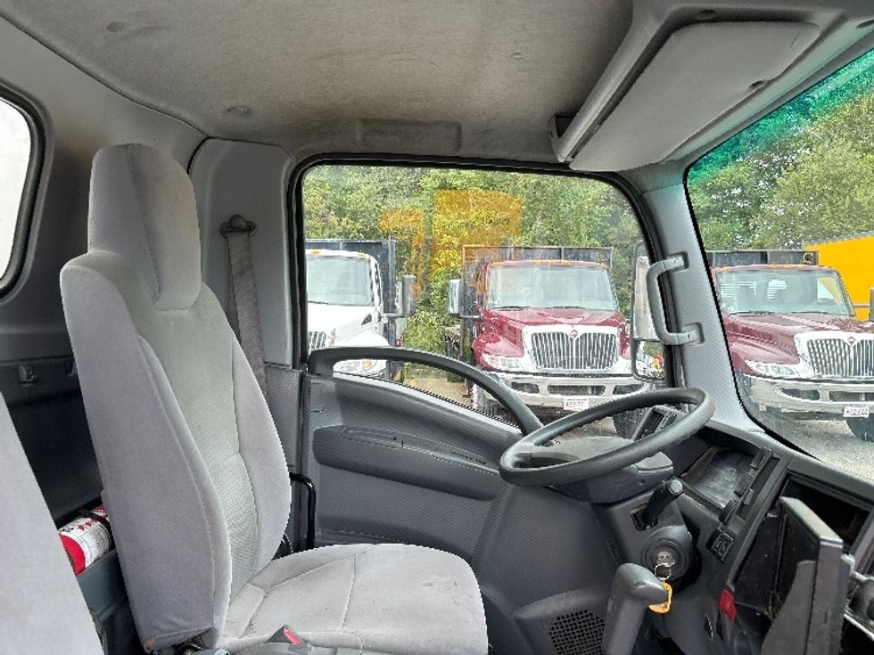 Light Duty Box Truck-Light and Medium Duty Trucks-Isuzu-2021-NPR EFI-Braintree-MA-75,517\n\t\tmiles-$ 40,500 - Image 22