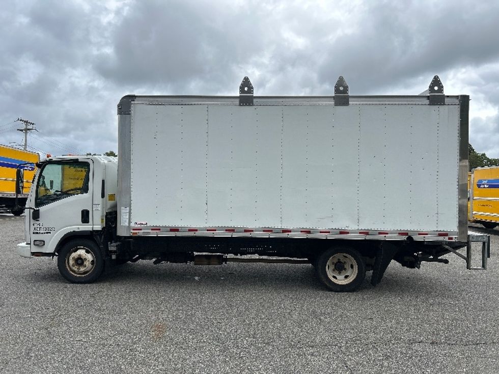 Light Duty Box Truck-Light and Medium Duty Trucks-Isuzu-2021-NPR EFI-Braintree-MA-75,517\n\t\tmiles-$ 40,500 - Image 4