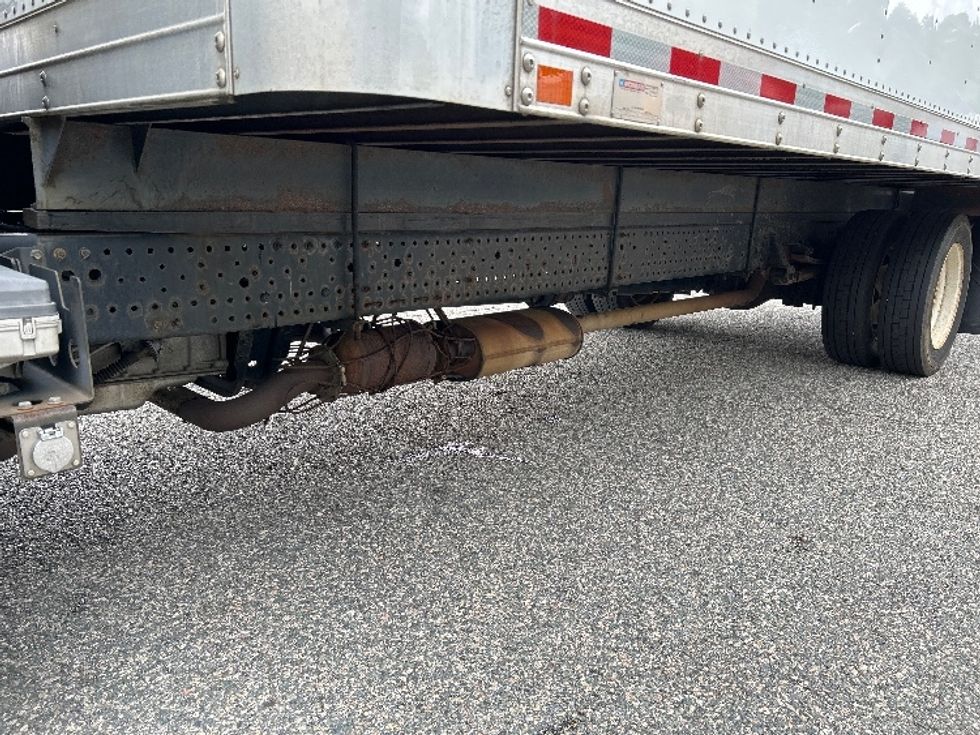 Light Duty Box Truck-Light and Medium Duty Trucks-Isuzu-2021-NPR EFI-Braintree-MA-75,517\n\t\tmiles-$ 40,500 - Image 5