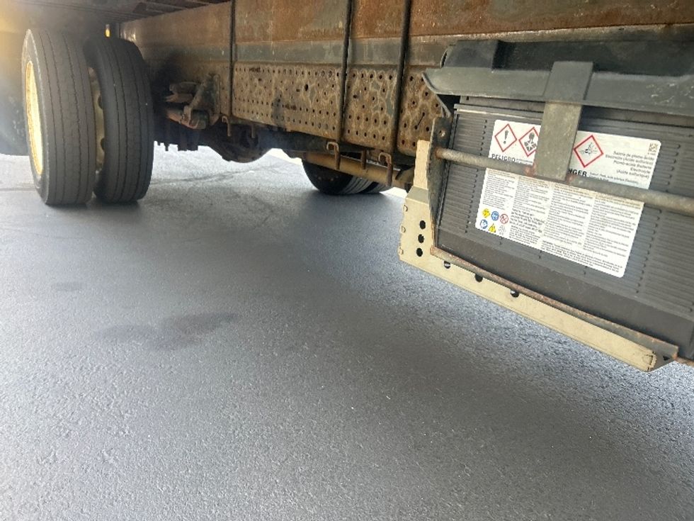 Light Duty Box Truck-Light and Medium Duty Trucks-Isuzu-2021-NPR EFI-Braintree-MA-85,557\n\t\tmiles-$ 44,750 - Image 14