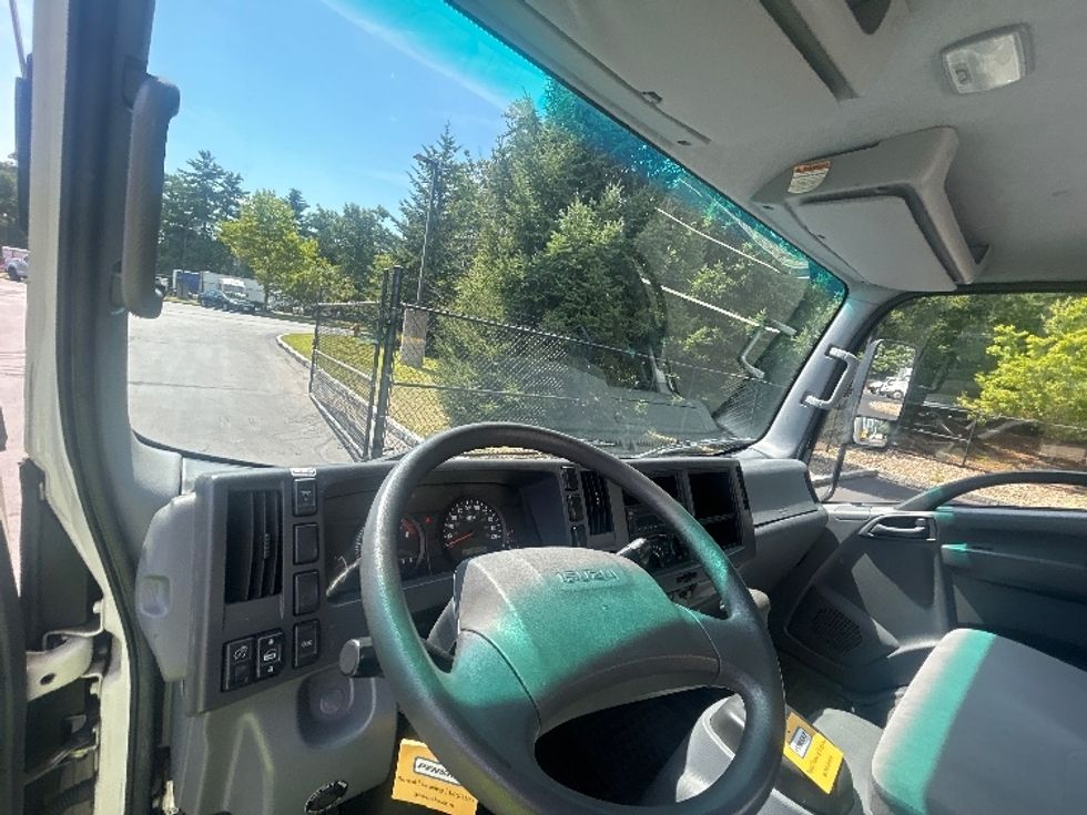 Light Duty Box Truck-Light and Medium Duty Trucks-Isuzu-2021-NPR EFI-Braintree-MA-85,557\n\t\tmiles-$ 44,750 - Image 17