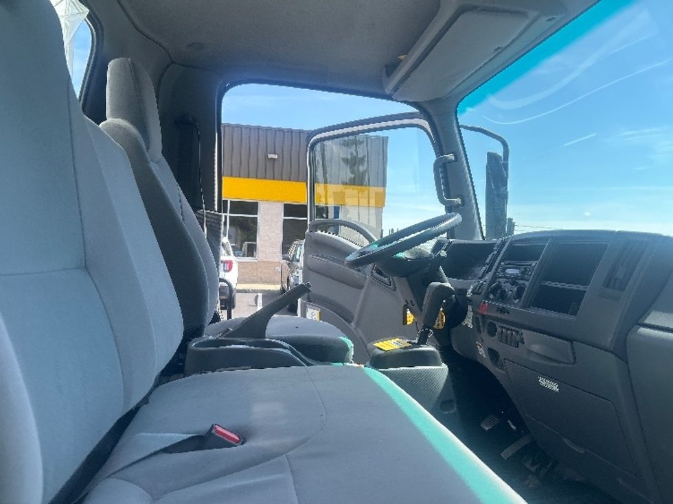 Light Duty Box Truck-Light and Medium Duty Trucks-Isuzu-2021-NPR EFI-Braintree-MA-85,557\n\t\tmiles-$ 44,750 - Image 22