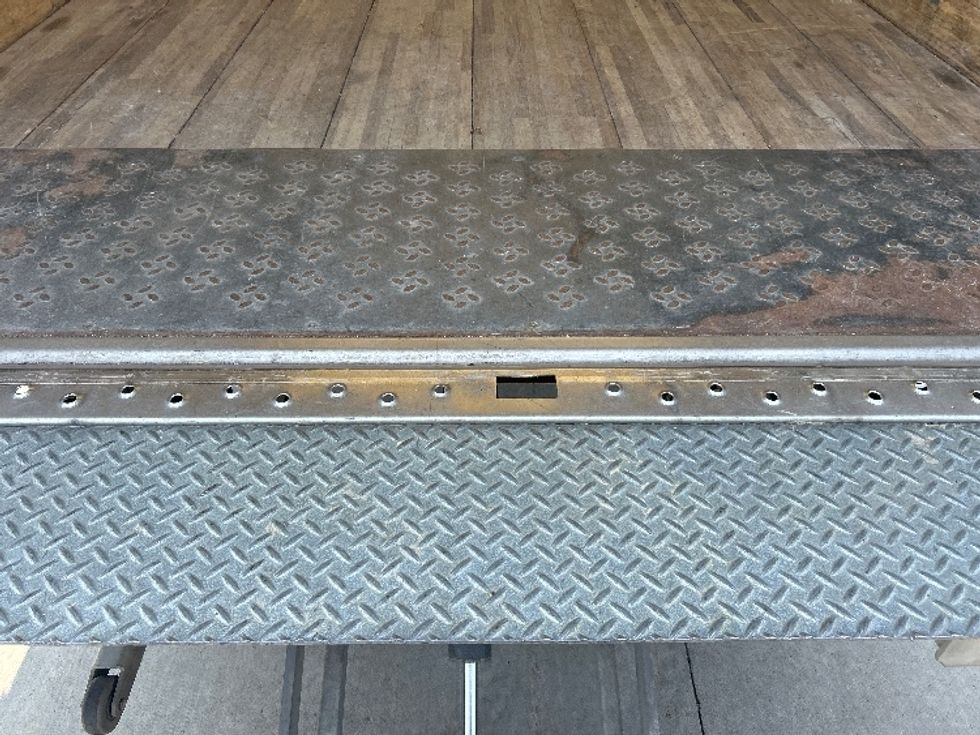 Light Duty Box Truck-Light and Medium Duty Trucks-Isuzu-2021-NPR EFI-Brooklyn Park-MN-104,778\n\t\tmiles-$ 38,750 - Image 10