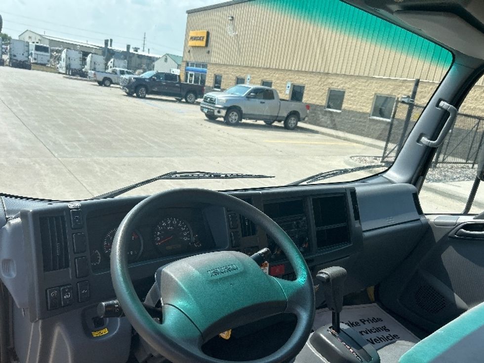 Light Duty Box Truck-Light and Medium Duty Trucks-Isuzu-2021-NPR EFI-Brooklyn Park-MN-104,778\n\t\tmiles-$ 38,750 - Image 17