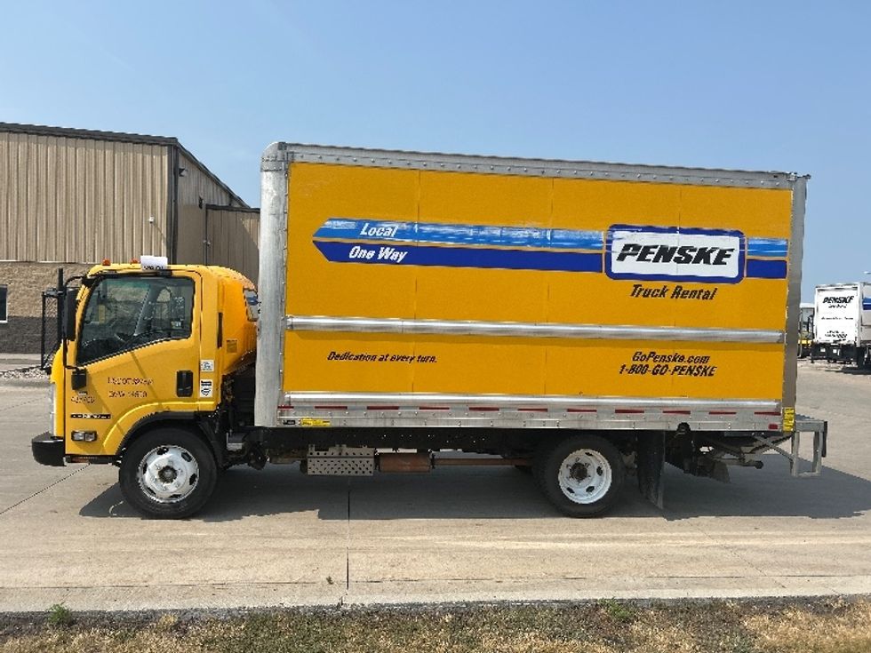 Light Duty Box Truck-Light and Medium Duty Trucks-Isuzu-2021-NPR EFI-Brooklyn Park-MN-104,778\n\t\tmiles-$ 38,750 - Image 4