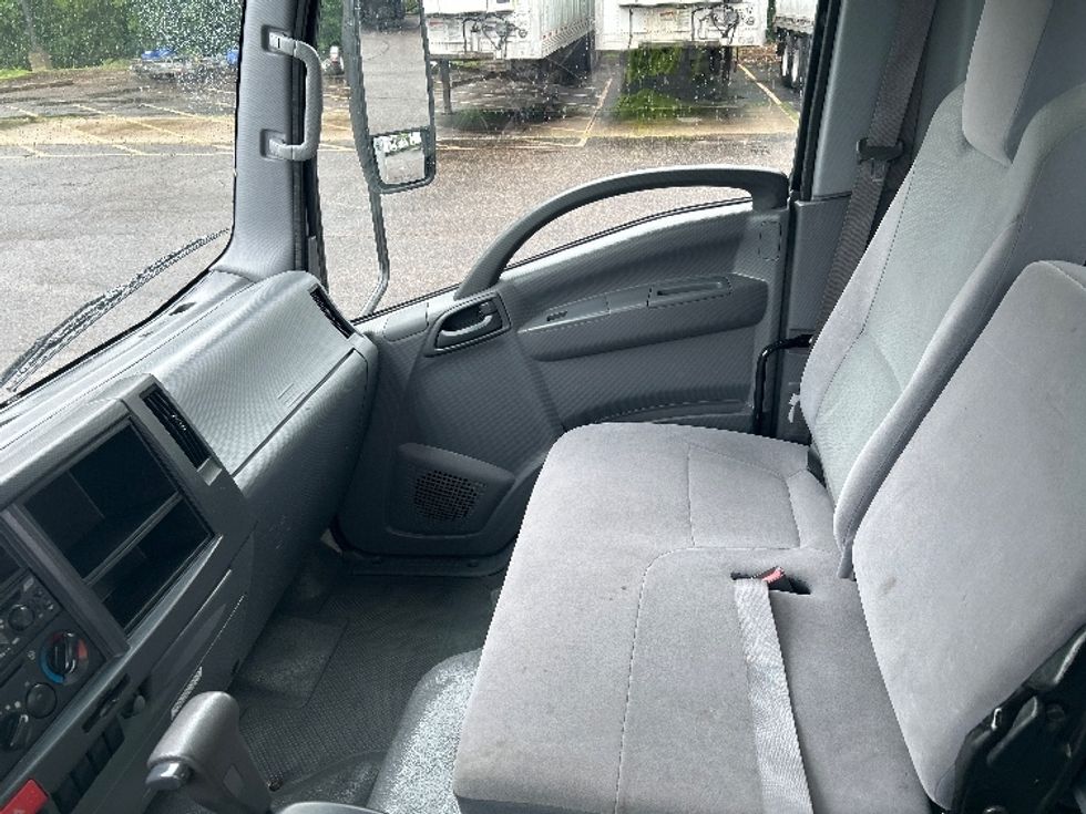 Light Duty Box Truck-Light and Medium Duty Trucks-Isuzu-2021-NPR EFI-Brooklyn Park-MN-108,950\n\t\tmiles-$ 39,000 - Image 19