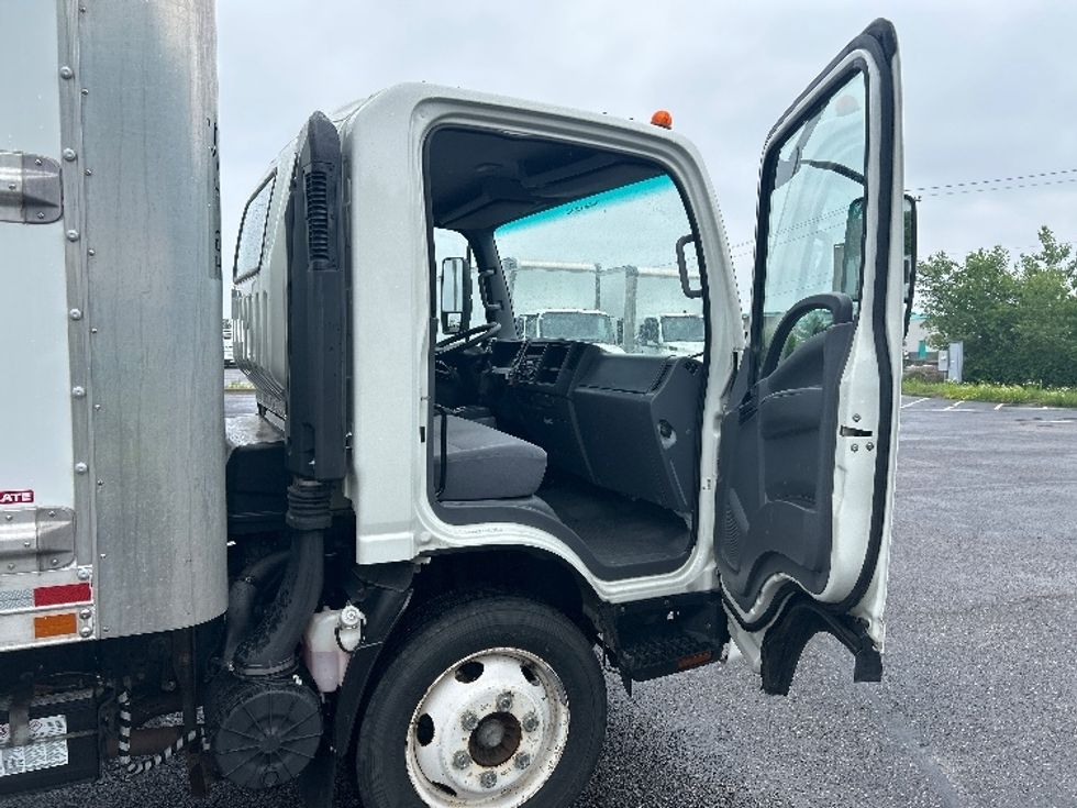 Light Duty Box Truck-Light and Medium Duty Trucks-Isuzu-2021-NPR EFI-Brooklyn Park-MN-108,950\n\t\tmiles-$ 39,000 - Image 20