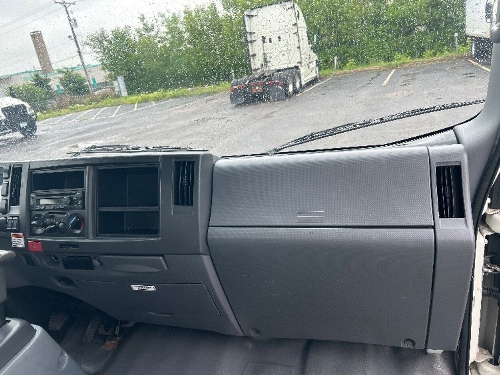 Light Duty Box Truck-Light and Medium Duty Trucks-Isuzu-2021-NPR EFI-Brooklyn Park-MN-108,950\n\t\tmiles-$ 39,000 - Image 21