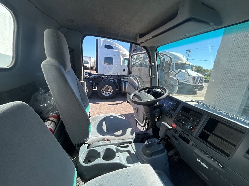 Light Duty Box Truck-Light and Medium Duty Trucks-Isuzu-2021-NPR EFI-Brooklyn Park-MN-117,488\n\t\tmiles-$ 35,000 - Image 21