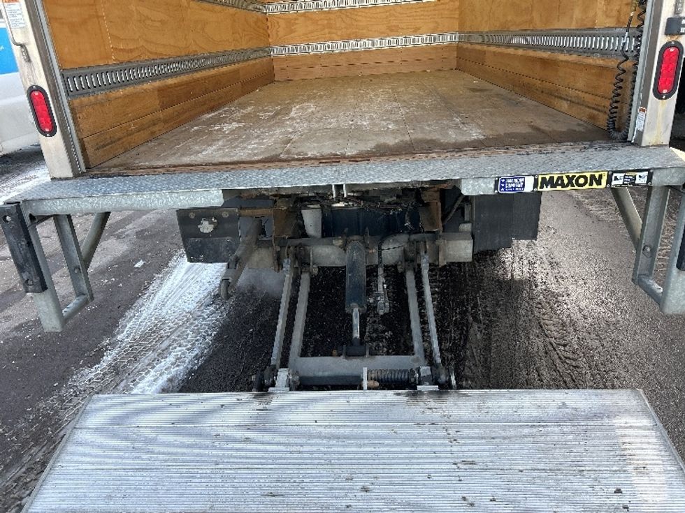 Light Duty Box Truck-Light and Medium Duty Trucks-Isuzu-2021-NPR EFI-Brooklyn Park-MN-124,781\n\t\tmiles-$ 35,250 - Image 10