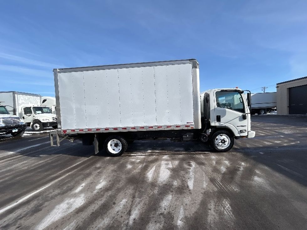 Light Duty Box Truck-Light and Medium Duty Trucks-Isuzu-2021-NPR EFI-Brooklyn Park-MN-124,781\n\t\tmiles-$ 35,250 - Image 15