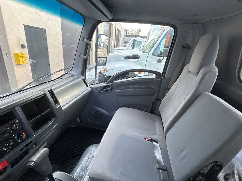 Light Duty Box Truck-Light and Medium Duty Trucks-Isuzu-2021-NPR EFI-Brooklyn Park-MN-124,781\n\t\tmiles-$ 35,250 - Image 19