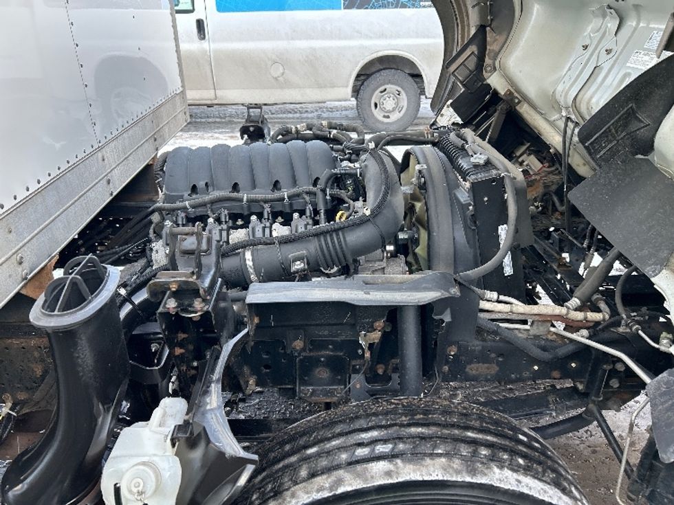 Light Duty Box Truck-Light and Medium Duty Trucks-Isuzu-2021-NPR EFI-Brooklyn Park-MN-124,781\n\t\tmiles-$ 35,250 - Image 23