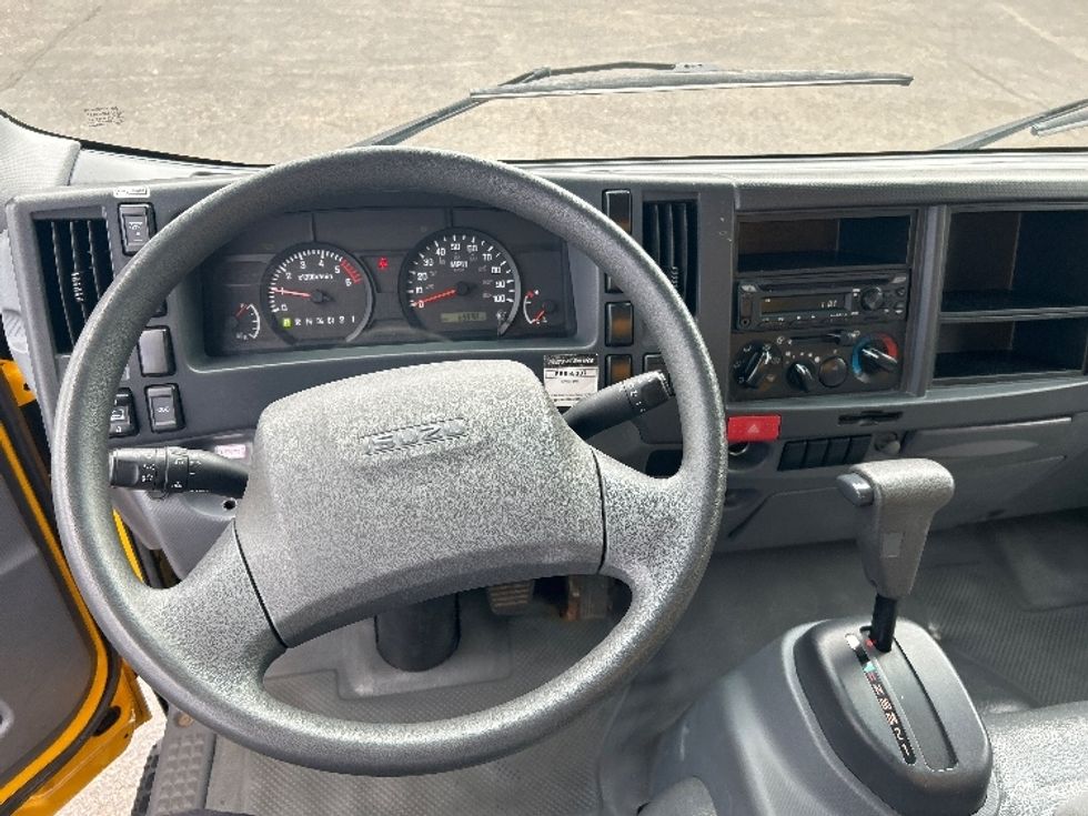 Light Duty Box Truck-Light and Medium Duty Trucks-Isuzu-2021-NPR EFI-Brooklyn Park-MN-63,012\n\t\tmiles-$ 39,500 - Image 18